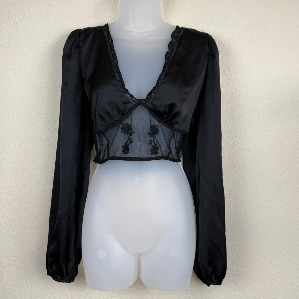 Forever 21 Black Deep V-Neck Long Sleeve Crop Top Satin Lace Whimsygoth Sz XL